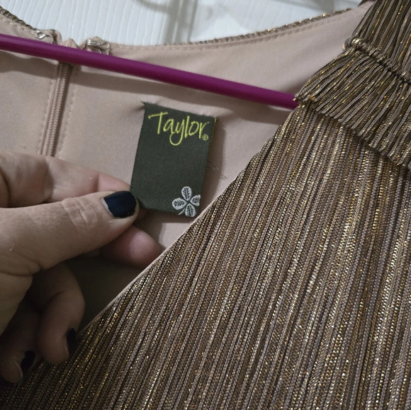 Taylor [Anthropologie] Gold Metallic Ruffle Stretch Waist Formal Midi Dress, EUC - Picture 13 of 13